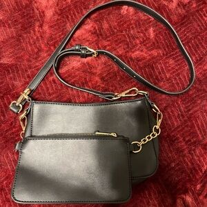 Elegant Black Leather Shoulder Bag